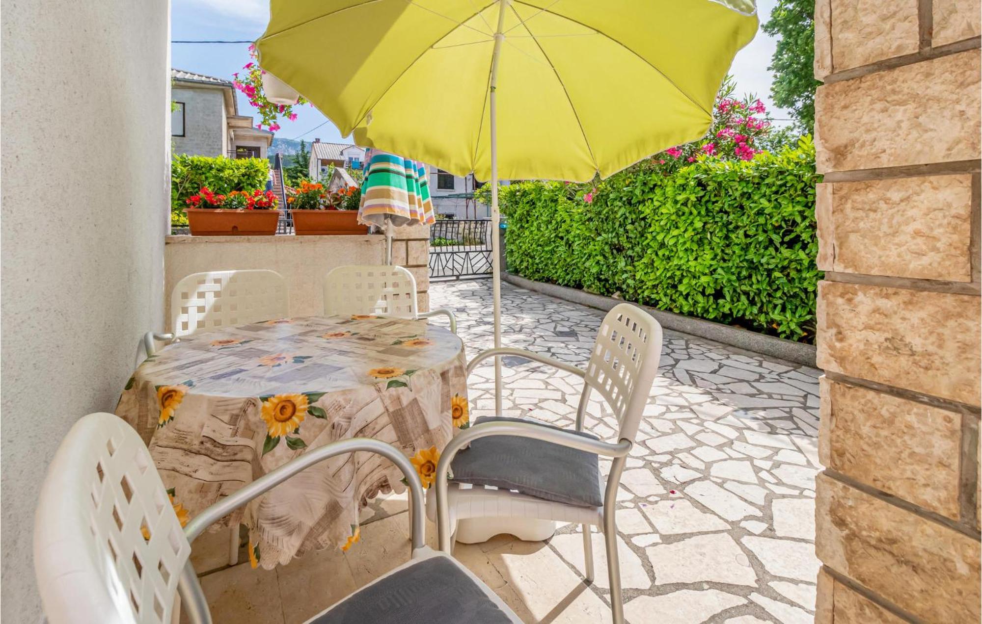 Nice Apartment In Jadranovo With Wifi Extérieur photo