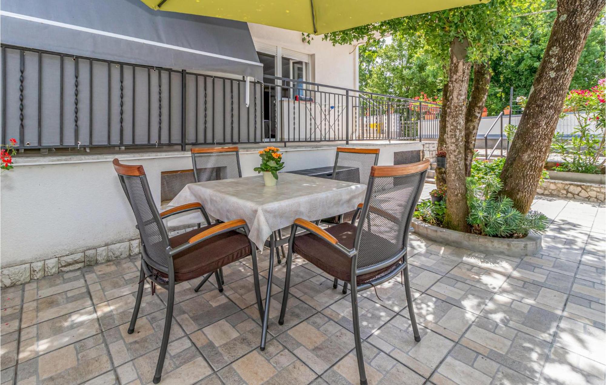 Nice Apartment In Jadranovo With Wifi Extérieur photo